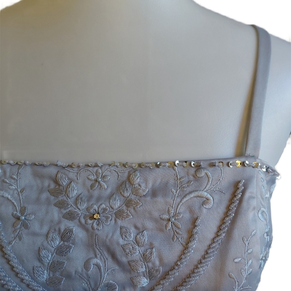 Nina Nischelle Silver Tiered Satin Evening Dress Sleeveless Rhinestone Dress 12 - Picture 4 of 10